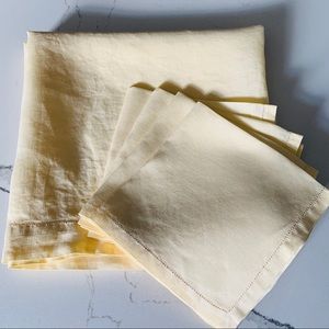 Set of 1 Tablecloth & 4 Napkins Yellow Linen